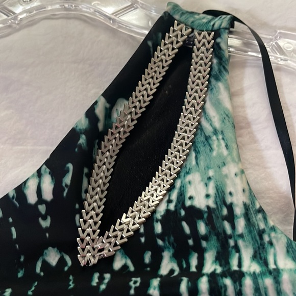 Bebe snake Python green cutout dress!! - Picture 4 of 8